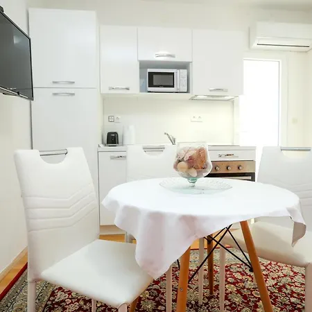 Suric Apartment Nin