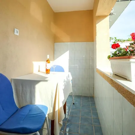 Suric Apartment *