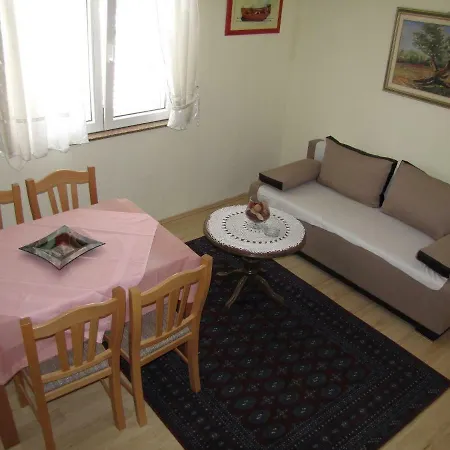 Apartment Suric